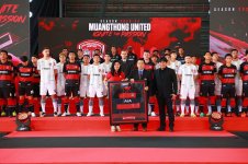 AIA x Muangthong United_1.jpg